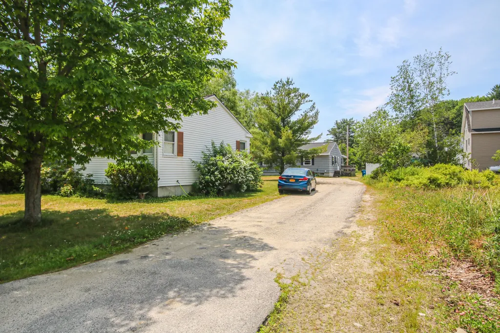 7 Humboldt Street Portland ME 04103