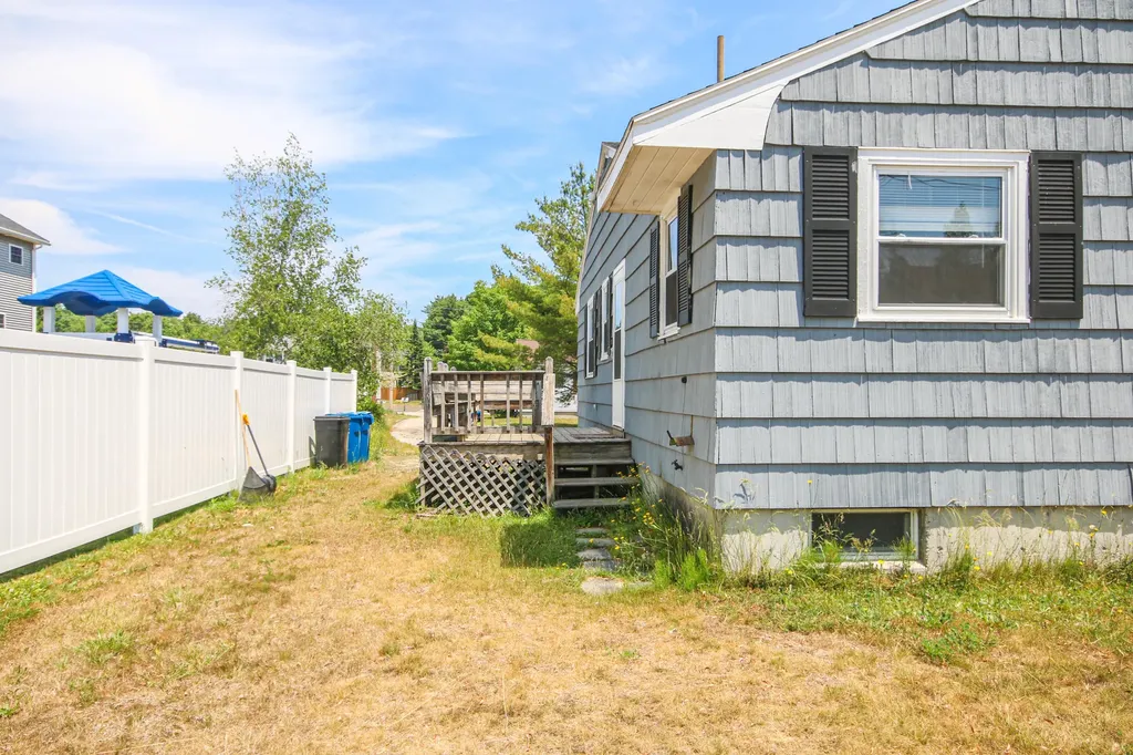 7 Humboldt Street Portland ME 04103