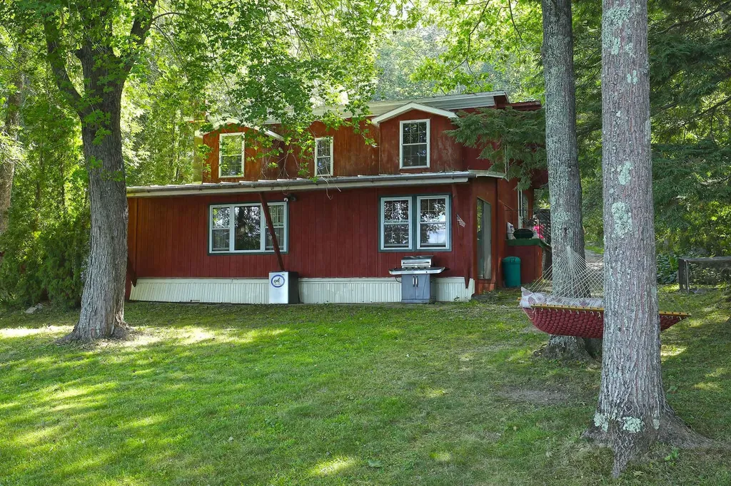 62 Bog Hill Road West Gardiner ME 04345