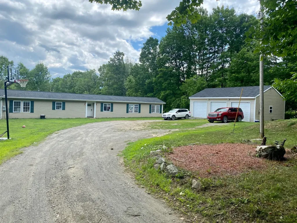 815 Mullen Road Newport ME 04953
