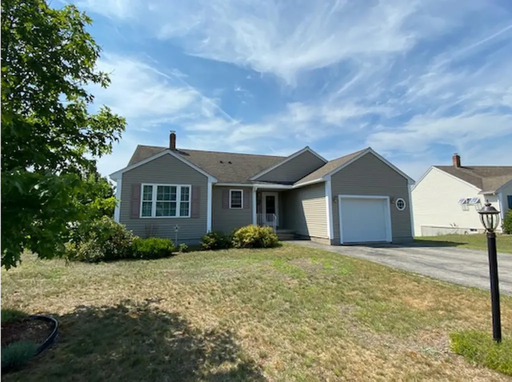 25 Timothy Lane Sanford ME 04073