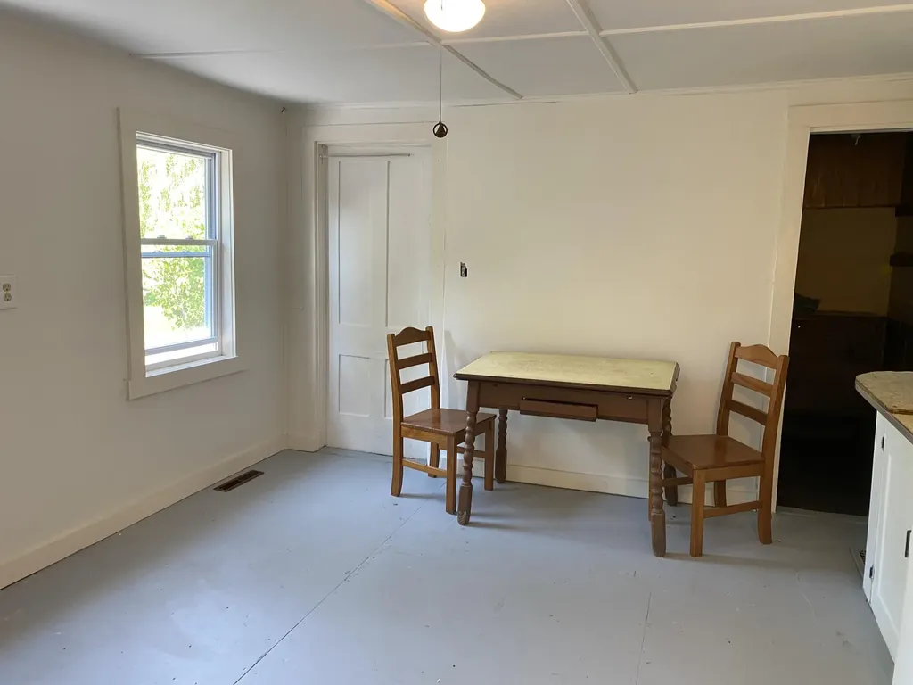 38 Beechwood Street Thomaston ME 04861