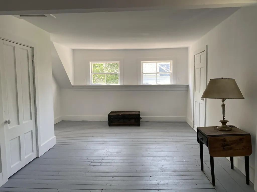 38 Beechwood Street Thomaston ME 04861