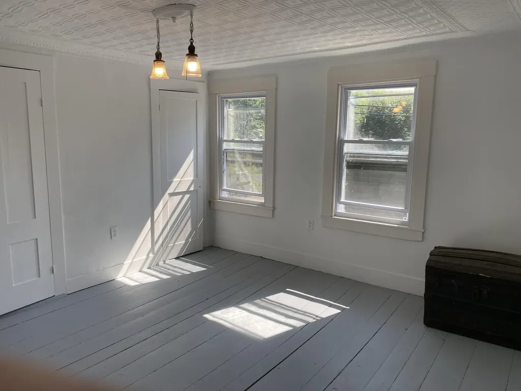 38 Beechwood Street Thomaston ME 04861
