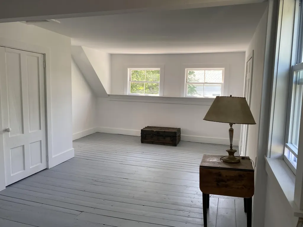 38 Beechwood Street Thomaston ME 04861