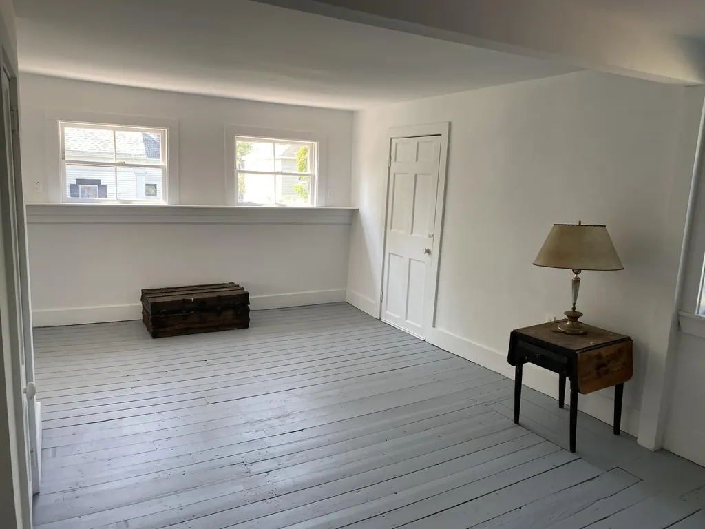 38 Beechwood Street Thomaston ME 04861