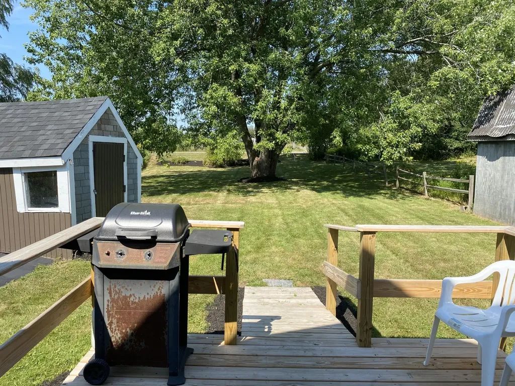 38 Beechwood Street Thomaston ME 04861