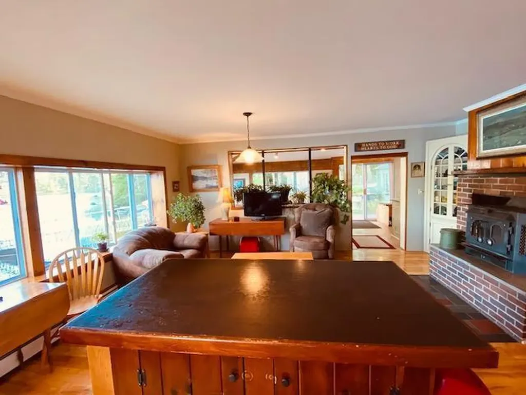 44 Ice House Lane Blue Hill ME 04614