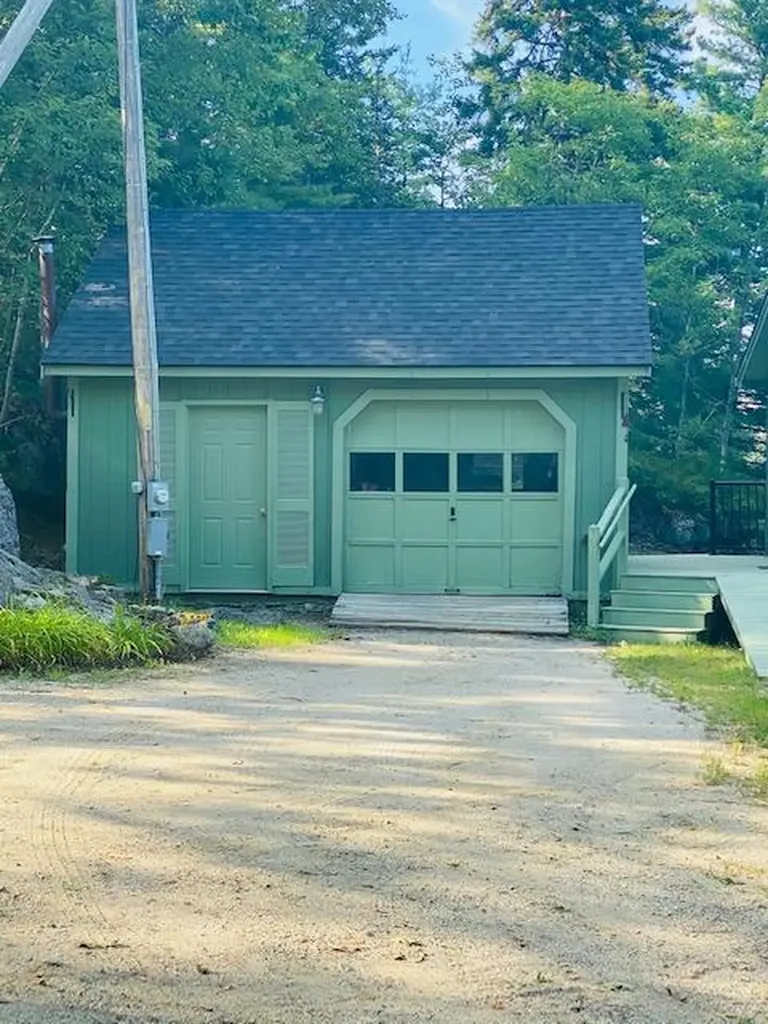44 Ice House Lane Blue Hill ME 04614