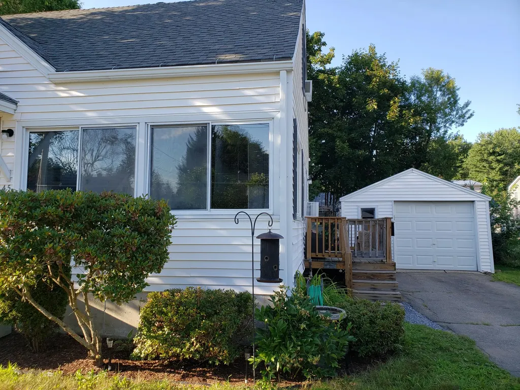 45 Longwood Avenue Augusta ME 04330