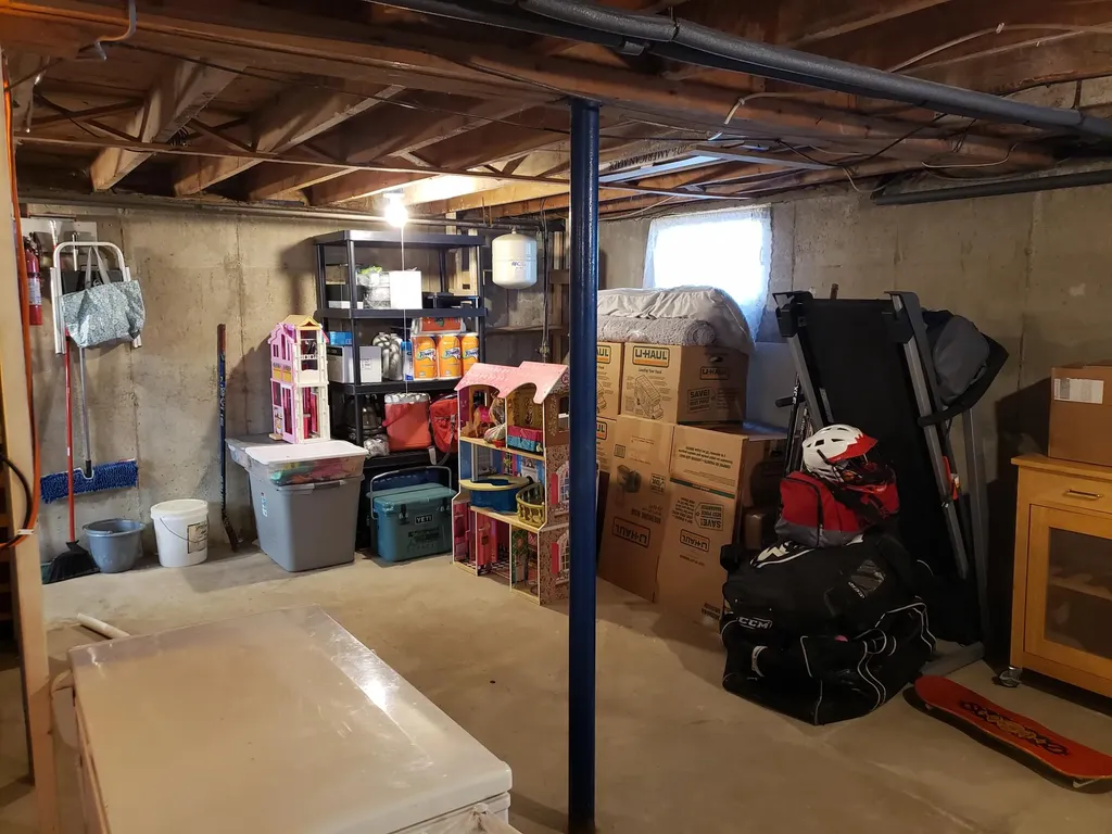 45 Longwood Avenue Augusta ME 04330