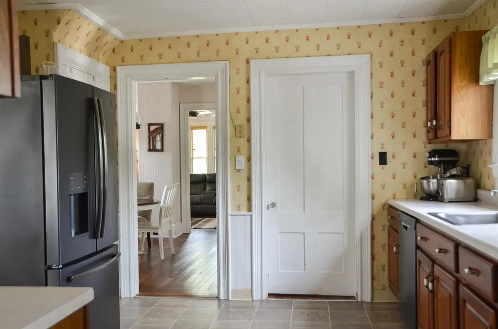 208 Highland Avenue Gardiner ME 04345