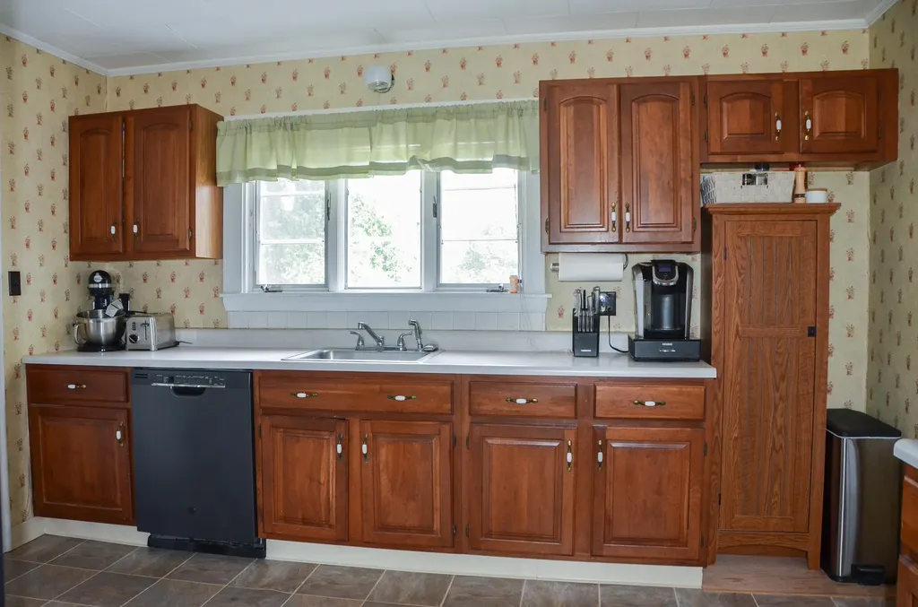 208 Highland Avenue Gardiner ME 04345