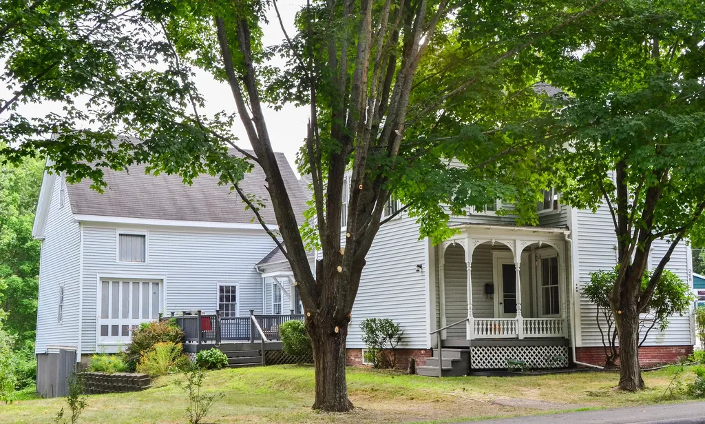 208 Highland Avenue Gardiner ME 04345