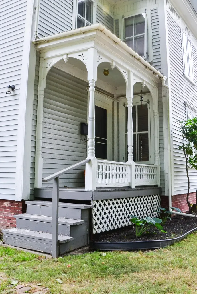 208 Highland Avenue Gardiner ME 04345