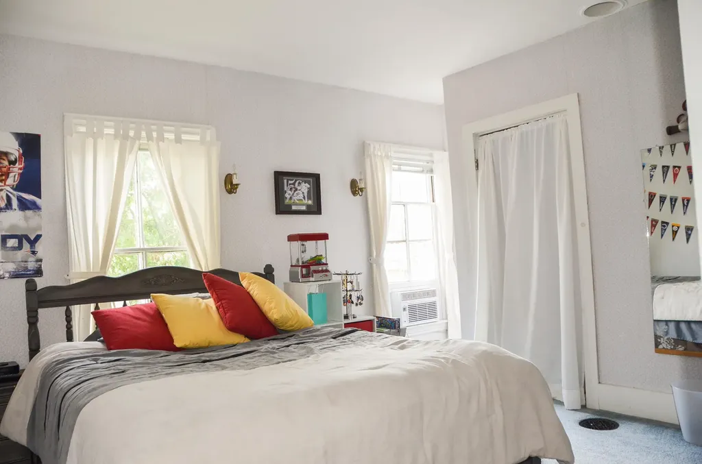 208 Highland Avenue Gardiner ME 04345