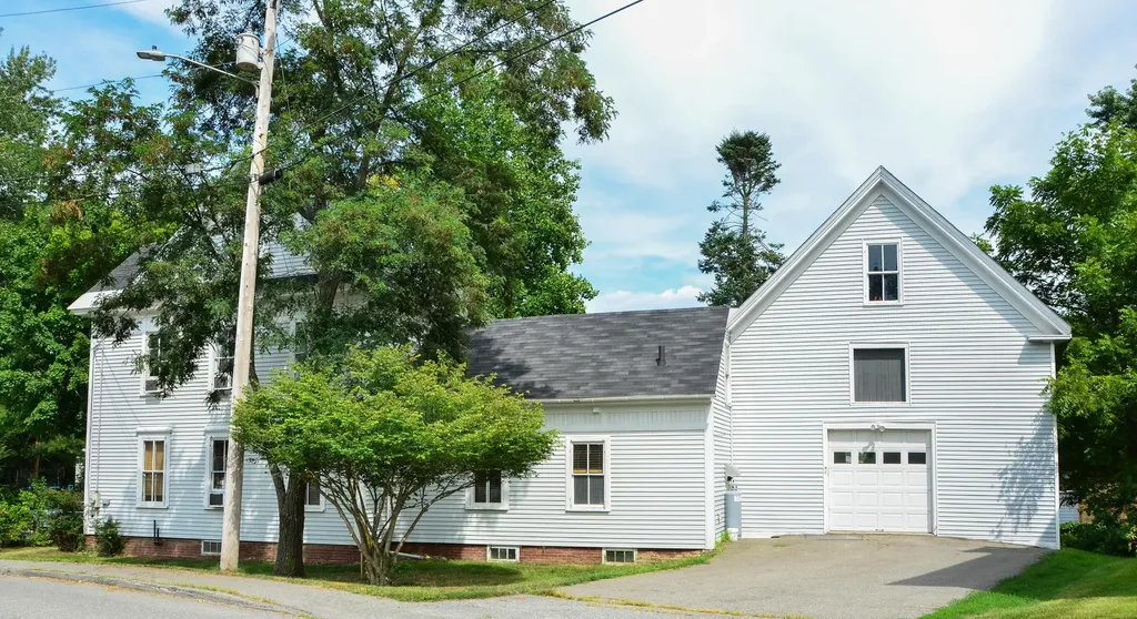 208 Highland Avenue Gardiner ME 04345