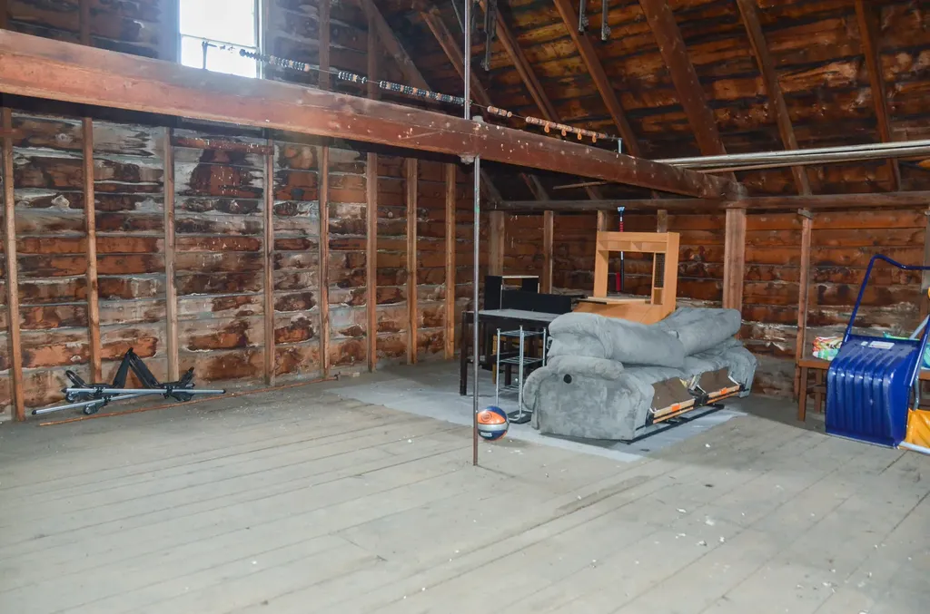 208 Highland Avenue Gardiner ME 04345