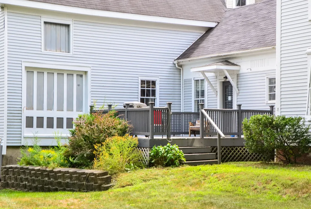 208 Highland Avenue Gardiner ME 04345