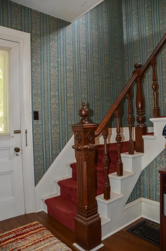 208 Highland Avenue Gardiner ME 04345