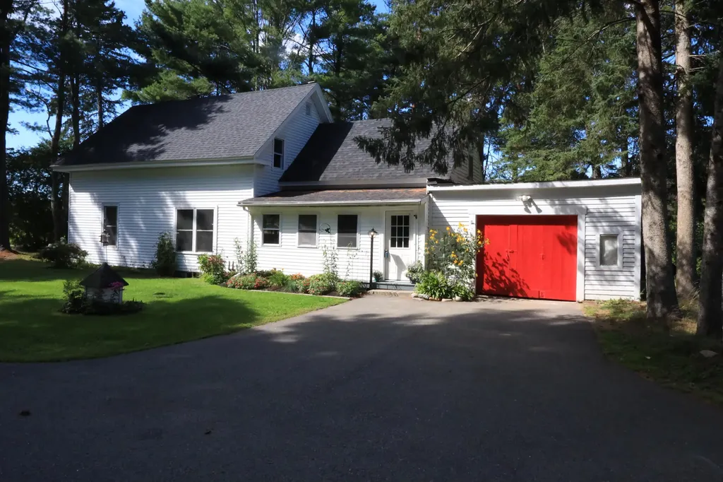 86 Miller Road Hampden ME 04444