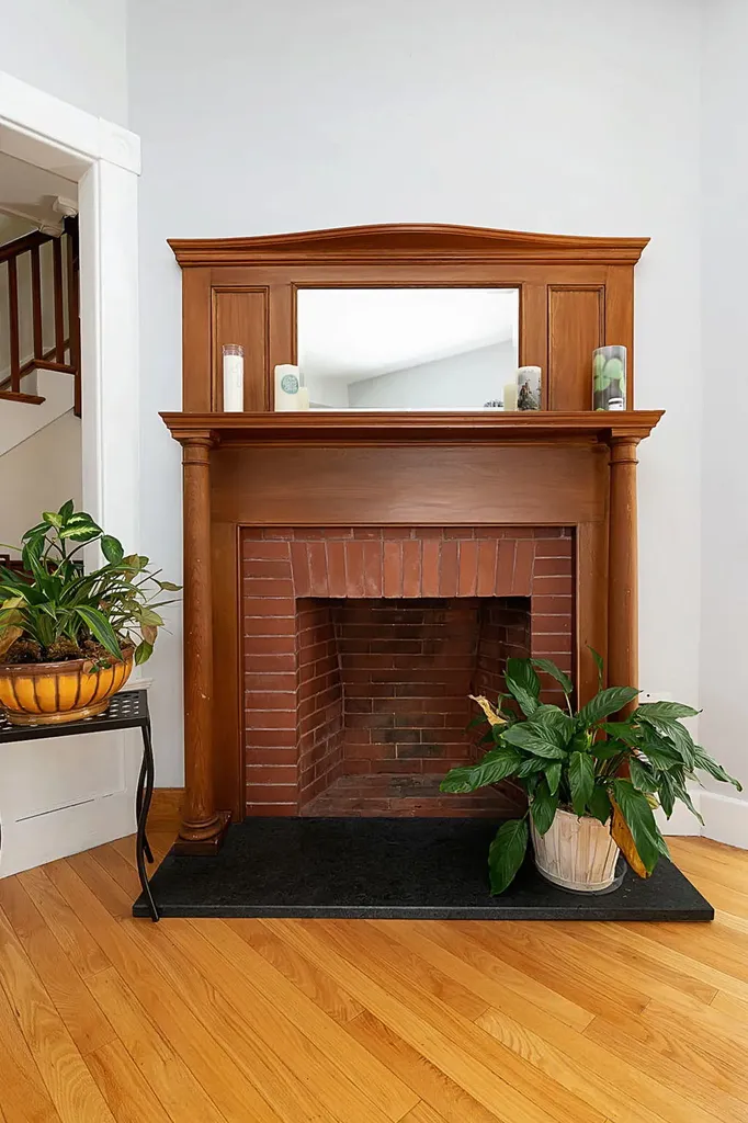 37 Devonshire Street Portland ME 04103