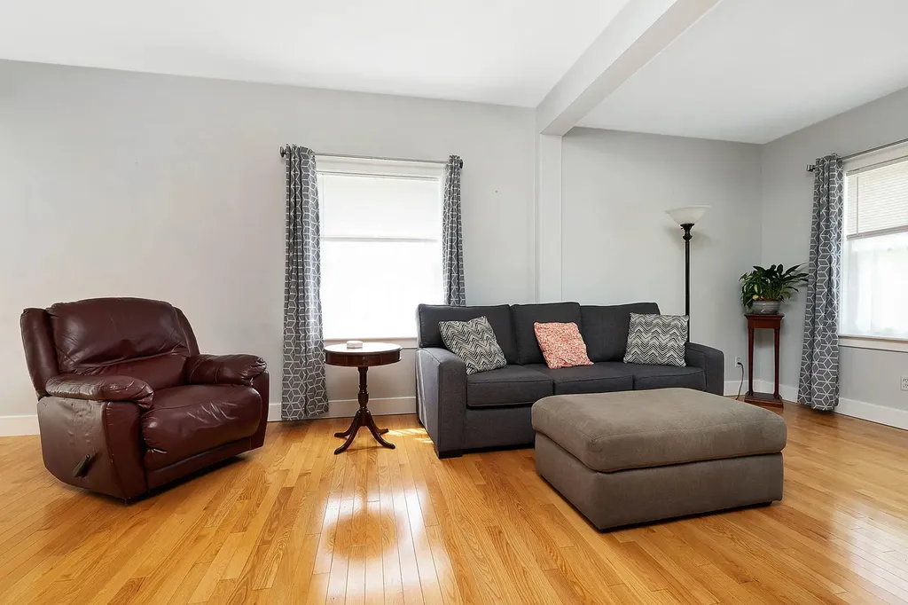 37 Devonshire Street Portland ME 04103