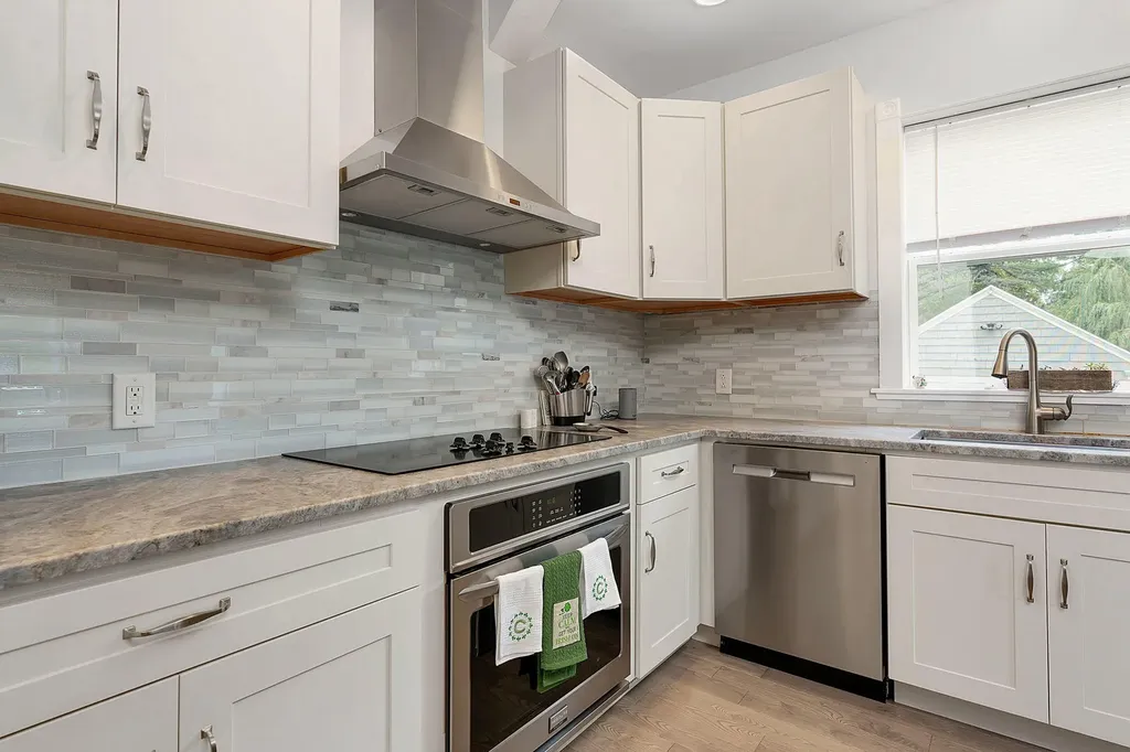 37 Devonshire Street Portland ME 04103