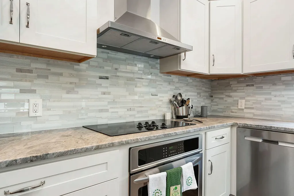 37 Devonshire Street Portland ME 04103