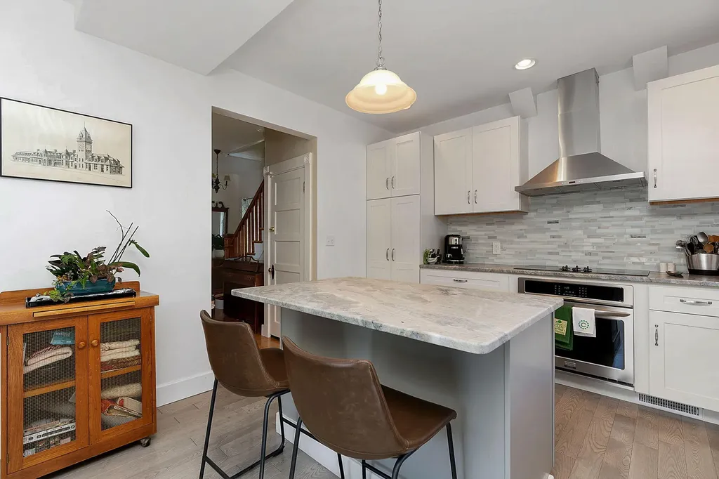 37 Devonshire Street Portland ME 04103