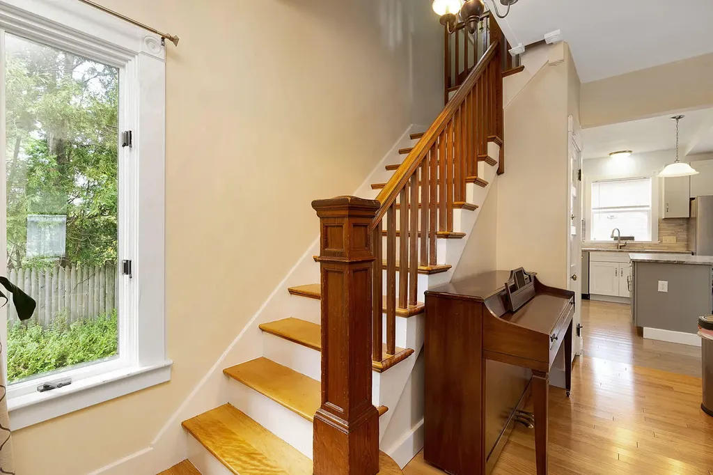 37 Devonshire Street Portland ME 04103