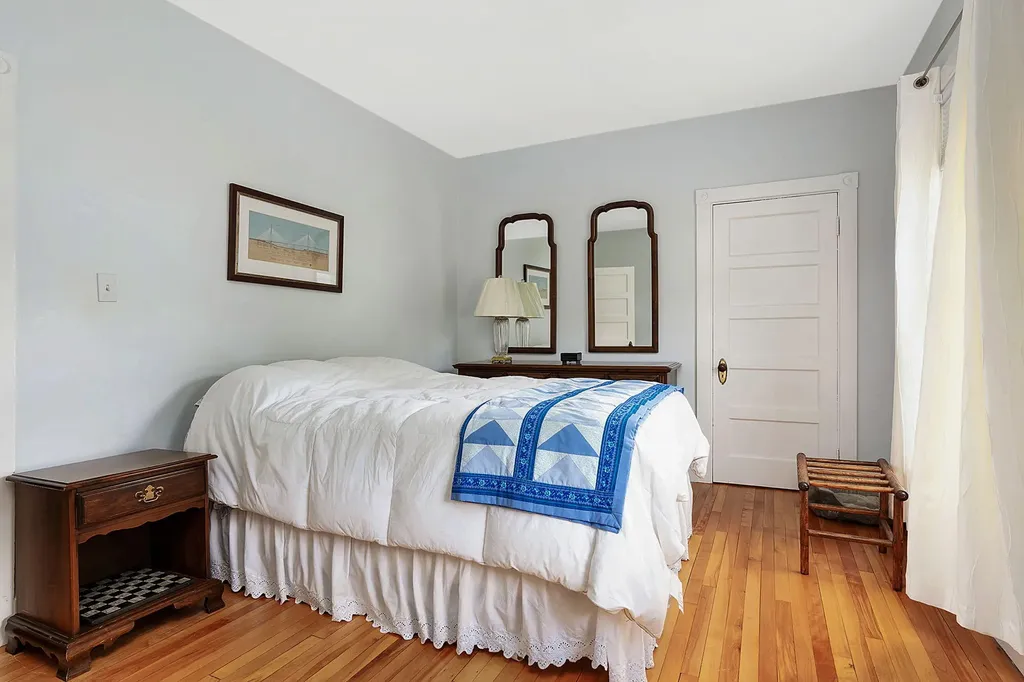 37 Devonshire Street Portland ME 04103