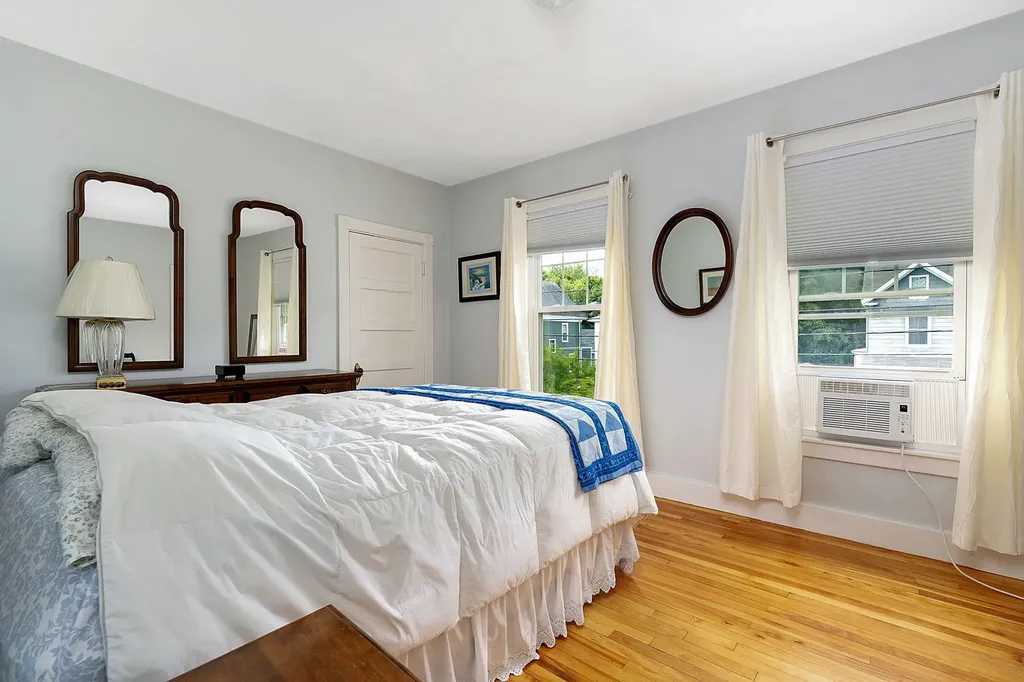 37 Devonshire Street Portland ME 04103