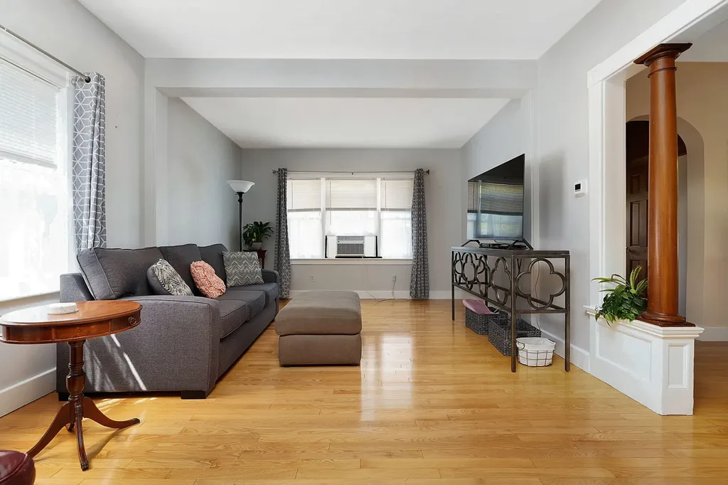 37 Devonshire Street Portland ME 04103