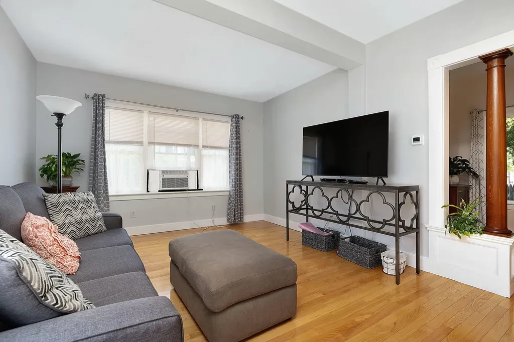 37 Devonshire Street Portland ME 04103