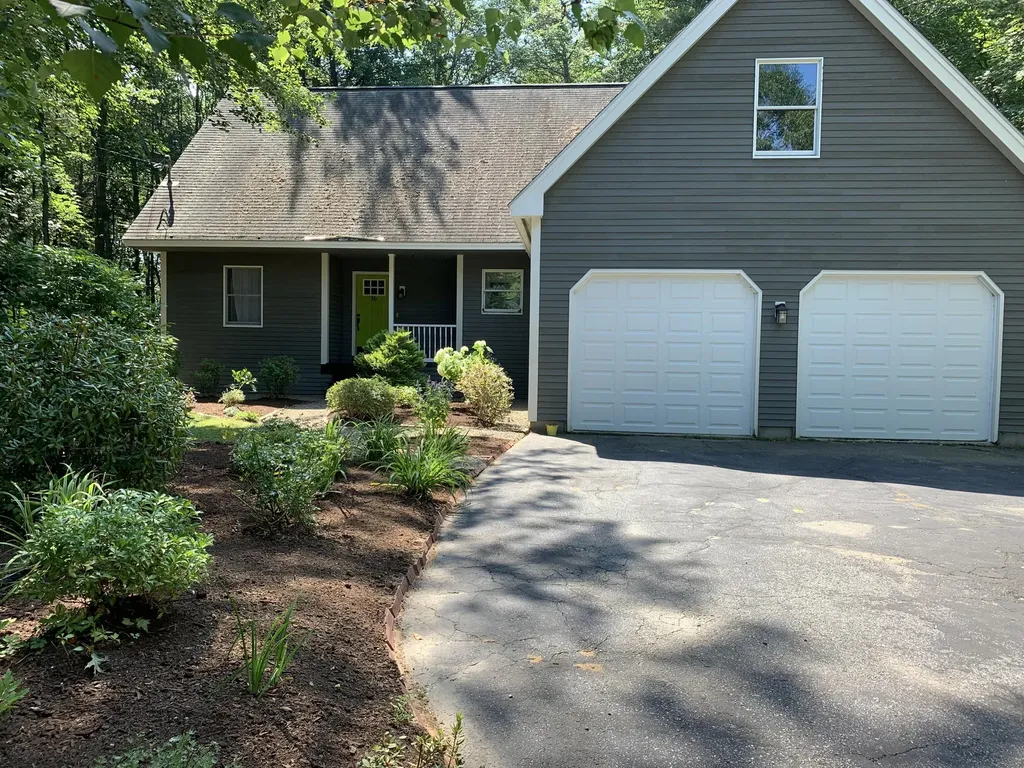 16 Sumac Drive Brunswick ME 04011