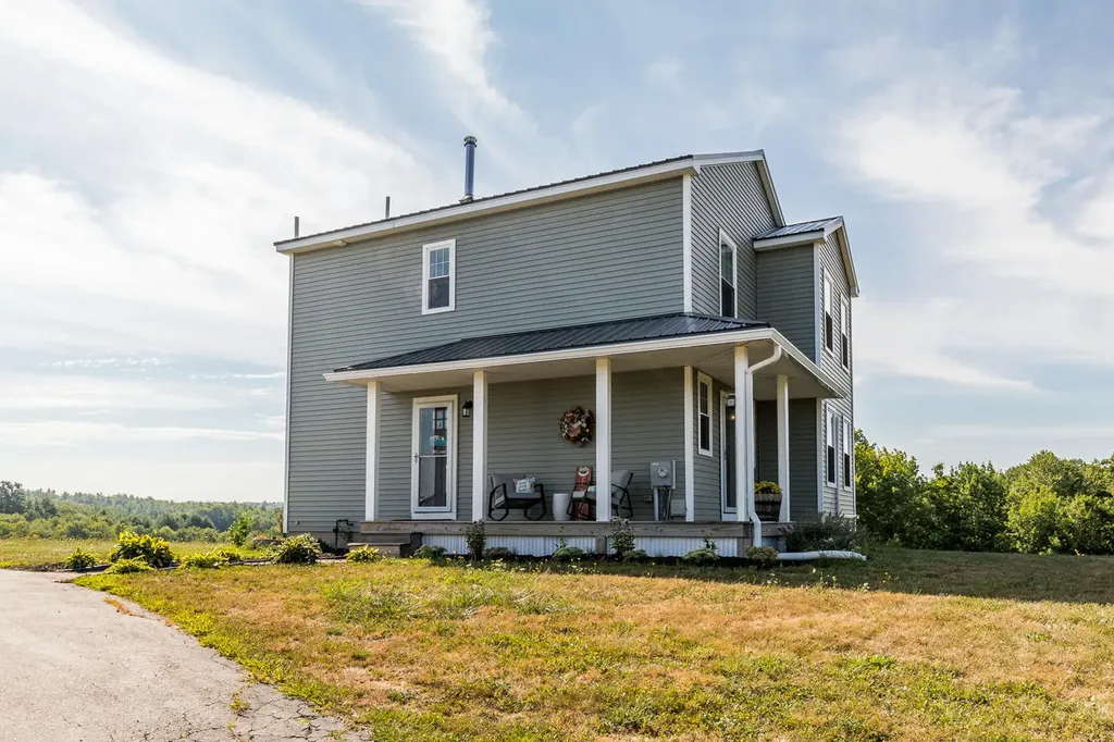 8 Whitetail Drive Gorham ME 04038