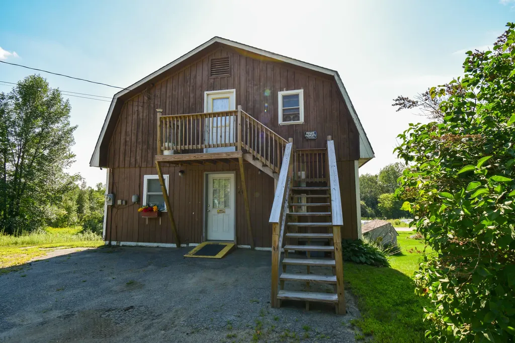 49 Pittsfield Avenue Hartland ME 04943