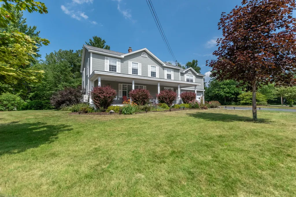 32 Lynn Avenue Brewer ME 04412