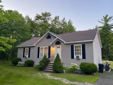 10 Vickery Road Auburn ME 04210