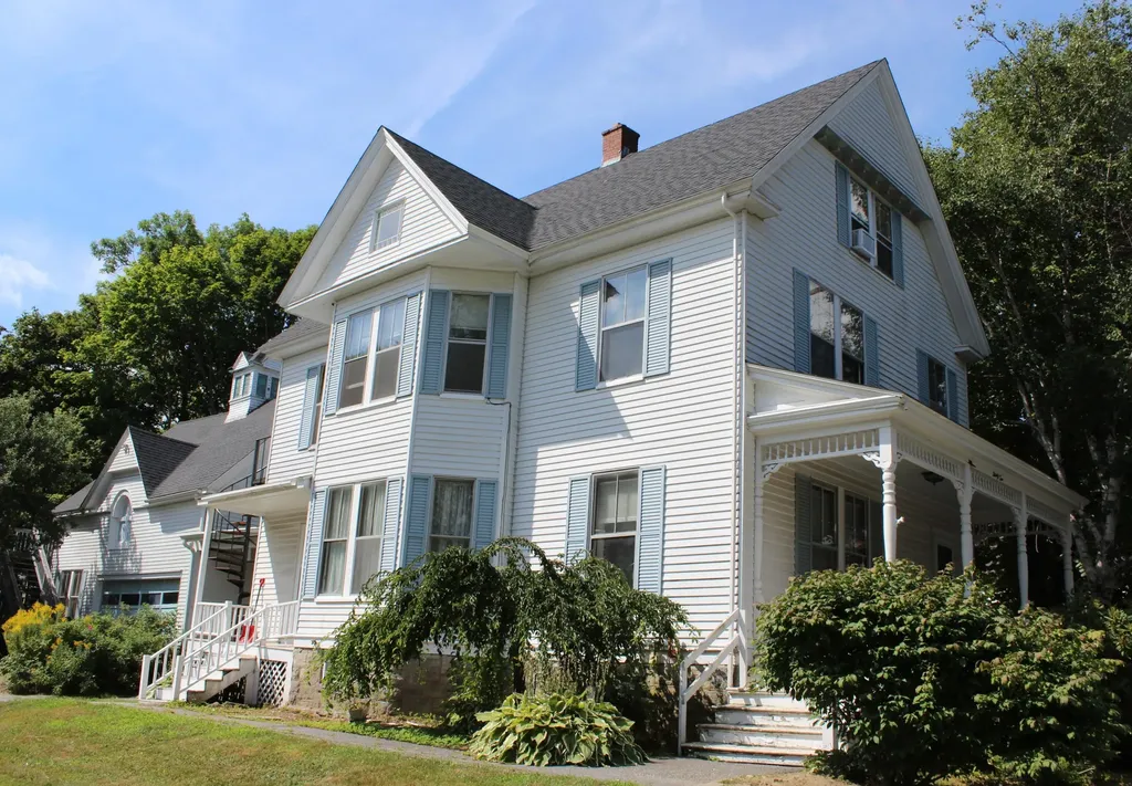 32 Western Avenue Bath ME 04530