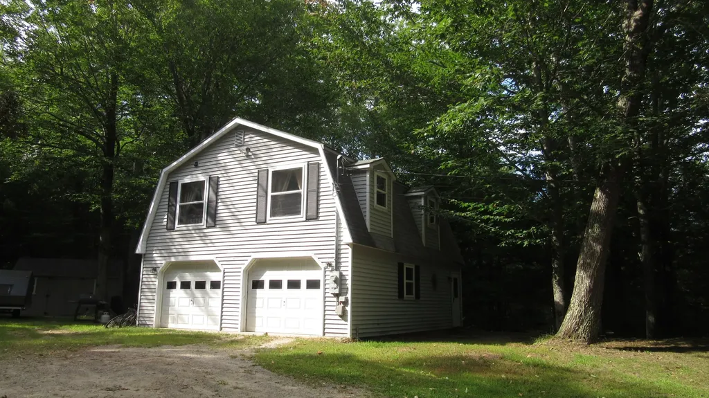 542 Ridge Road Bowdoinham ME 04008