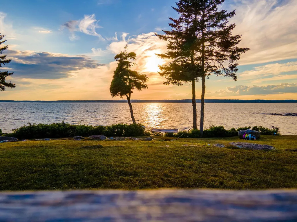 4 Rose Way Bristol ME 04554