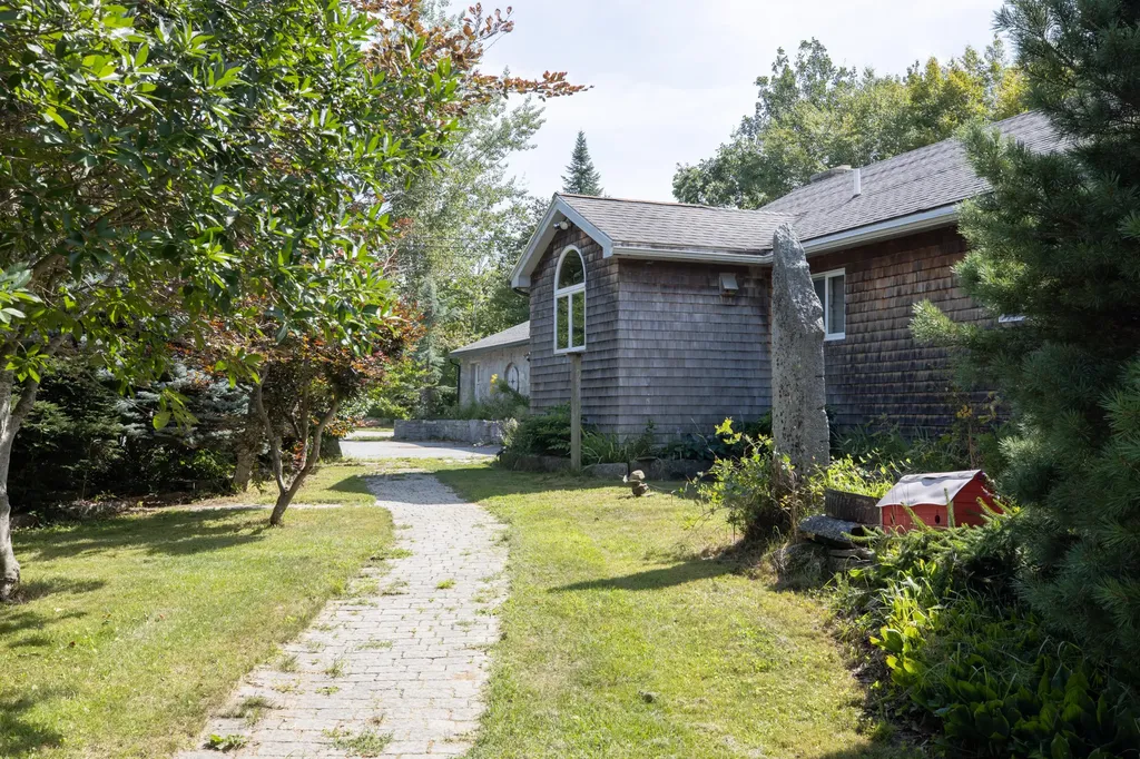 186 Litchfield Road Bowdoin ME 04287