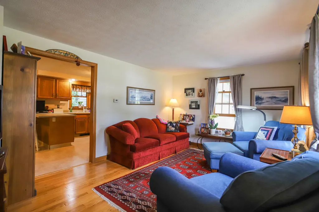 21 Orchard Street Scarborough ME 04074