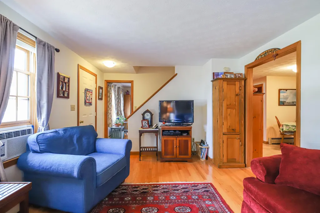 21 Orchard Street Scarborough ME 04074