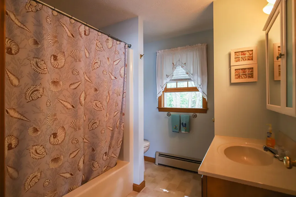 21 Orchard Street Scarborough ME 04074