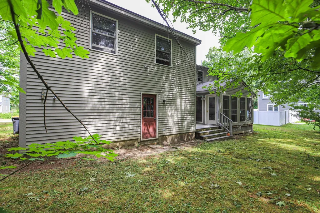 21 Orchard Street Scarborough ME 04074
