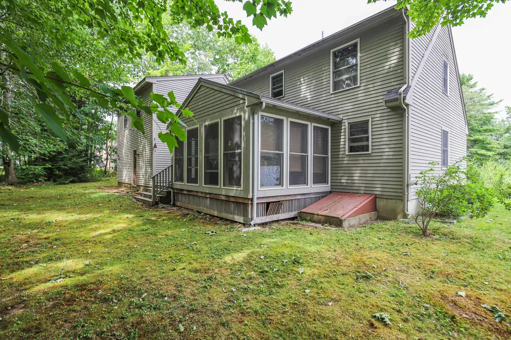 21 Orchard Street Scarborough ME 04074