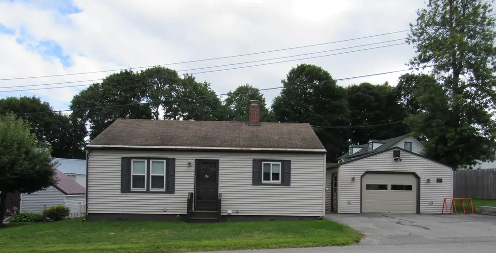 24 Howland Lane Old Town ME 04468